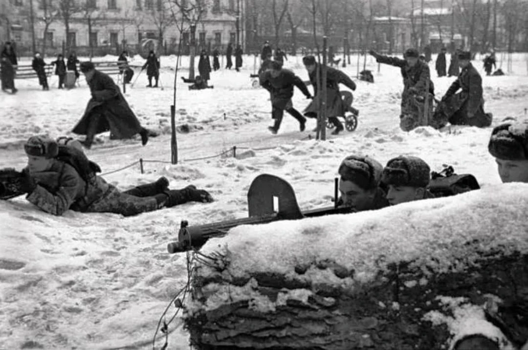 30 сентября 1941 года началась Битва за Москву, сражение, которое на весь мир переломил...