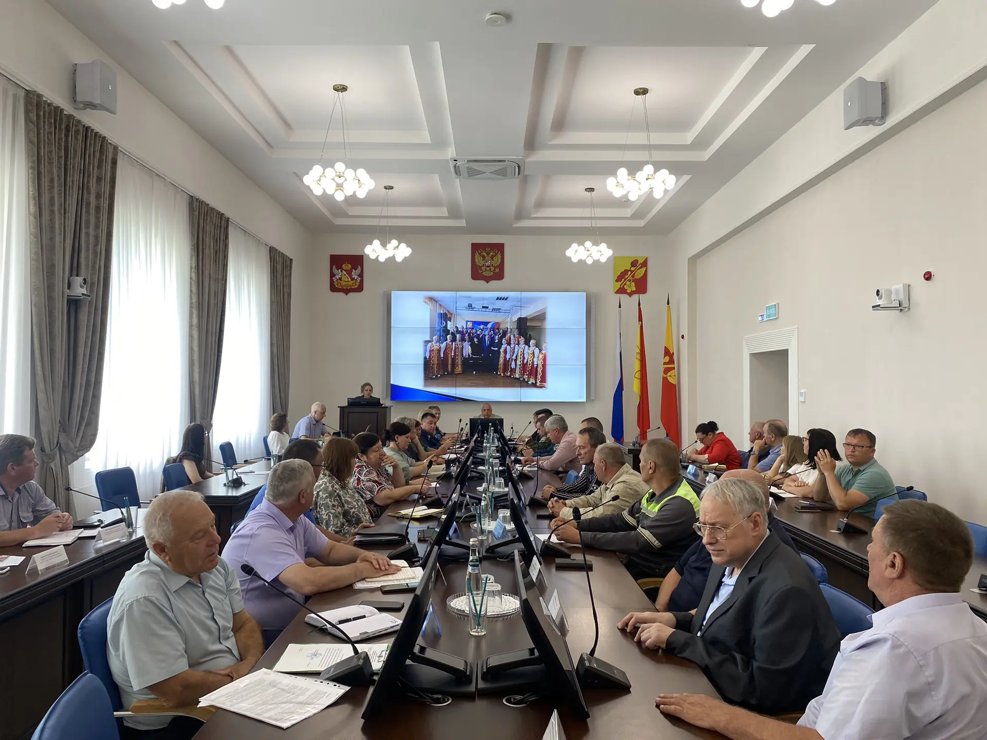 В минувший понедельник под председательством главы администрации муниципального района, секретаря ме