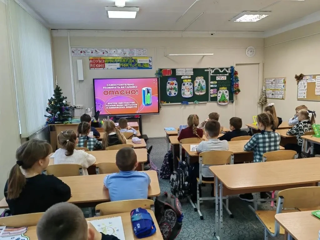 🌿В нашей школе состоялись уроки экологии "Зелёная школа"!  На уроках мы говорили о важных вещах: осо