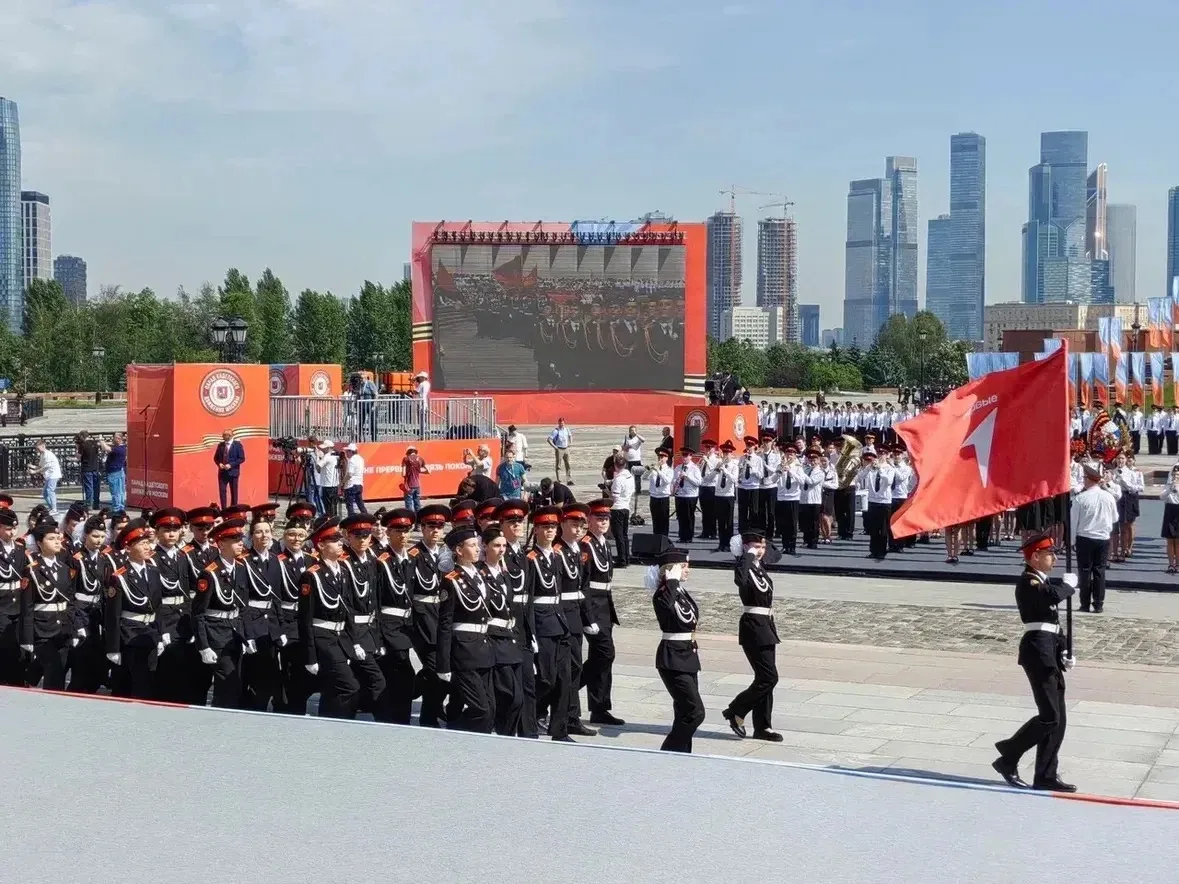Масштабно и торжественно   Сегодня наши кадеты стали участниками Парада кадетского движения Москвы «