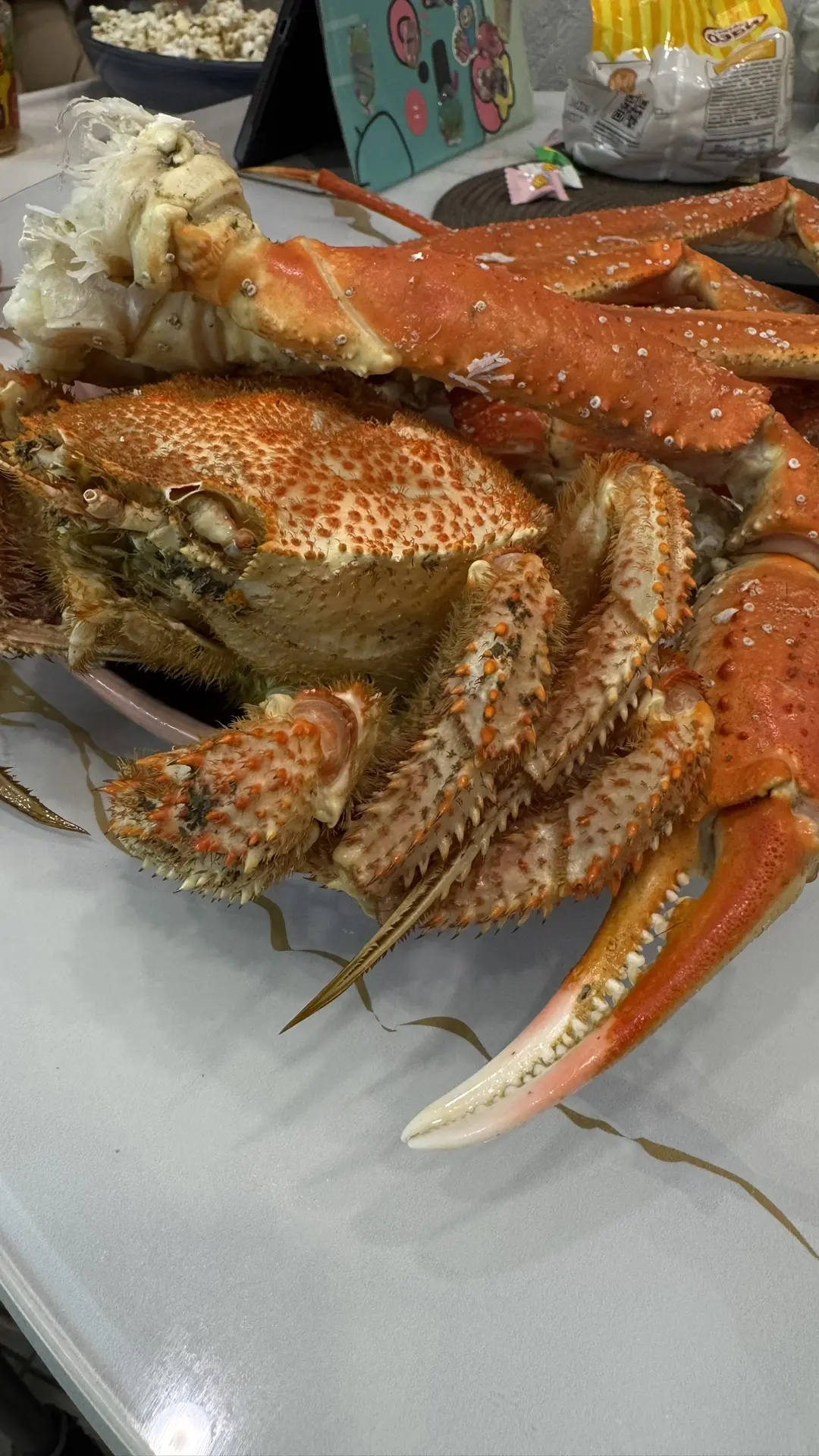 Друзья, великолепная новость! Краб 🦀 стригун и краб целый волосатик у нас в наличии! П...