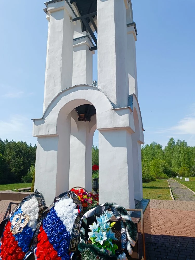 🇷🇺Руководители Клинцовского района, Холуев В. И. и Максименко Л. И. вместе с прокурором района Родин