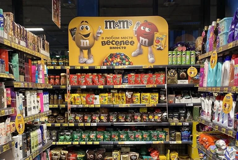 «Пятерочка» и M&M’s на один день превратили обычный супермаркет в съемочную площадку дл...