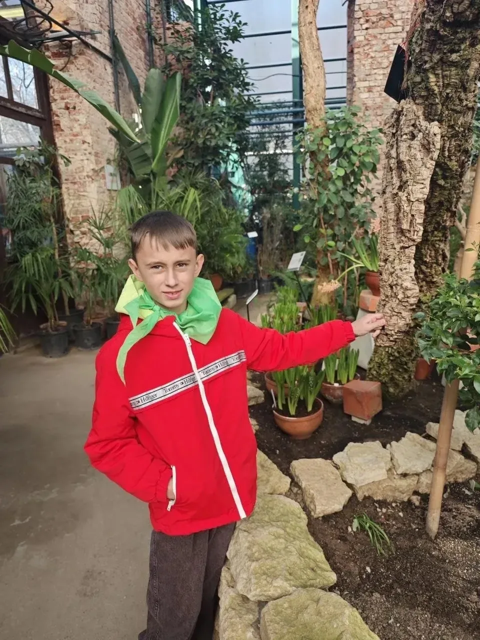 🌷Ученики 4 «Б» класса отправились на увлекательную экскурсию в «Аптекарский огород» — старейший бота