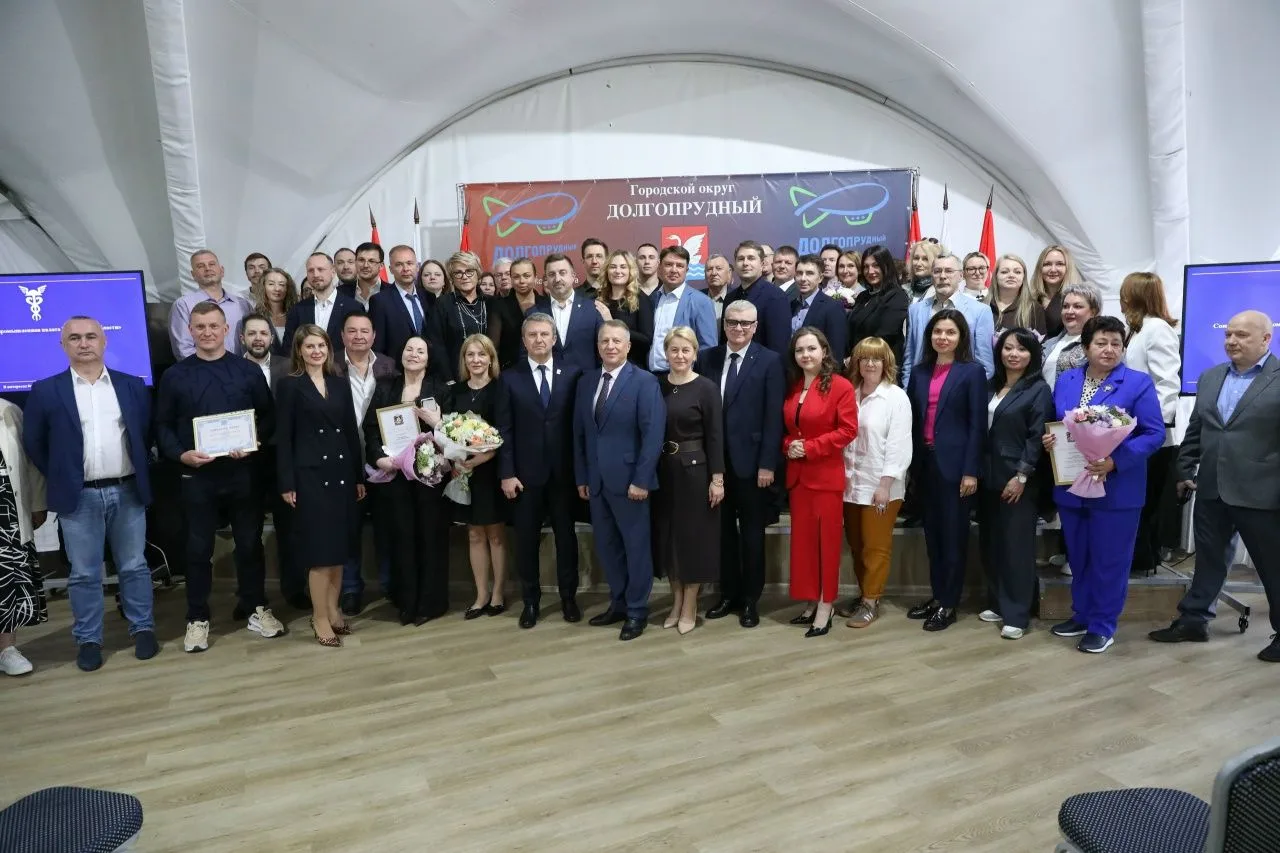 🤝 День российского предпринимательства: праздник тех, кто строит экономку