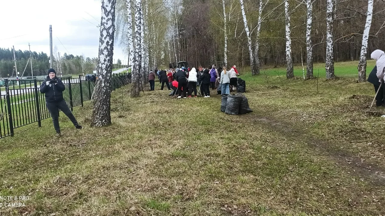 Сотрудники МАУ "МФЦ Камешкирского района Пензенской области" приняли участие в месячник...