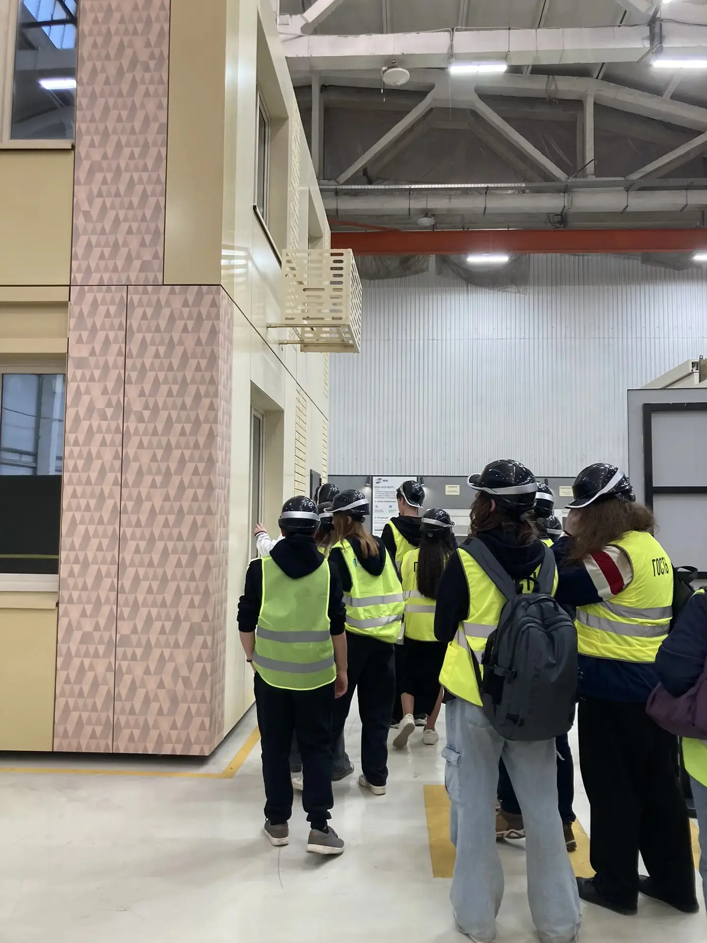Выбрать свой путь в жизни и заниматься любимым делом очень сложно, особенно когда ты ещё учишься в ш