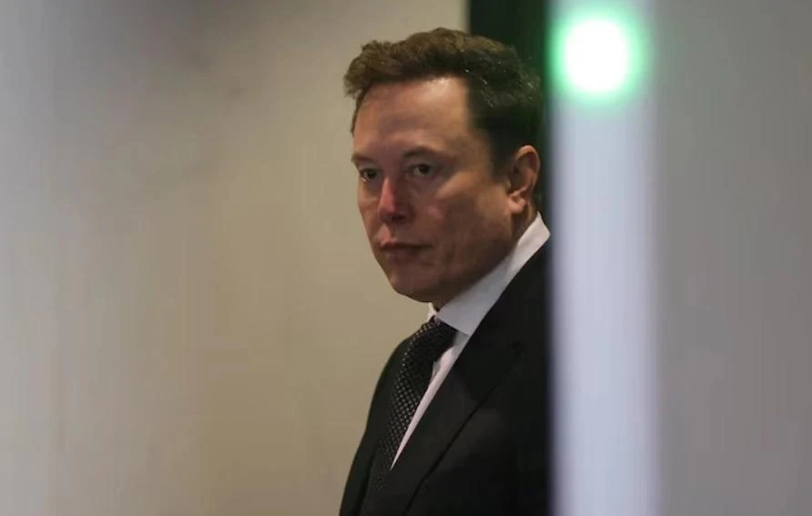 Глава SpaceX Илон Маск призвал называть искусственный интеллект «суперинтеллектом»