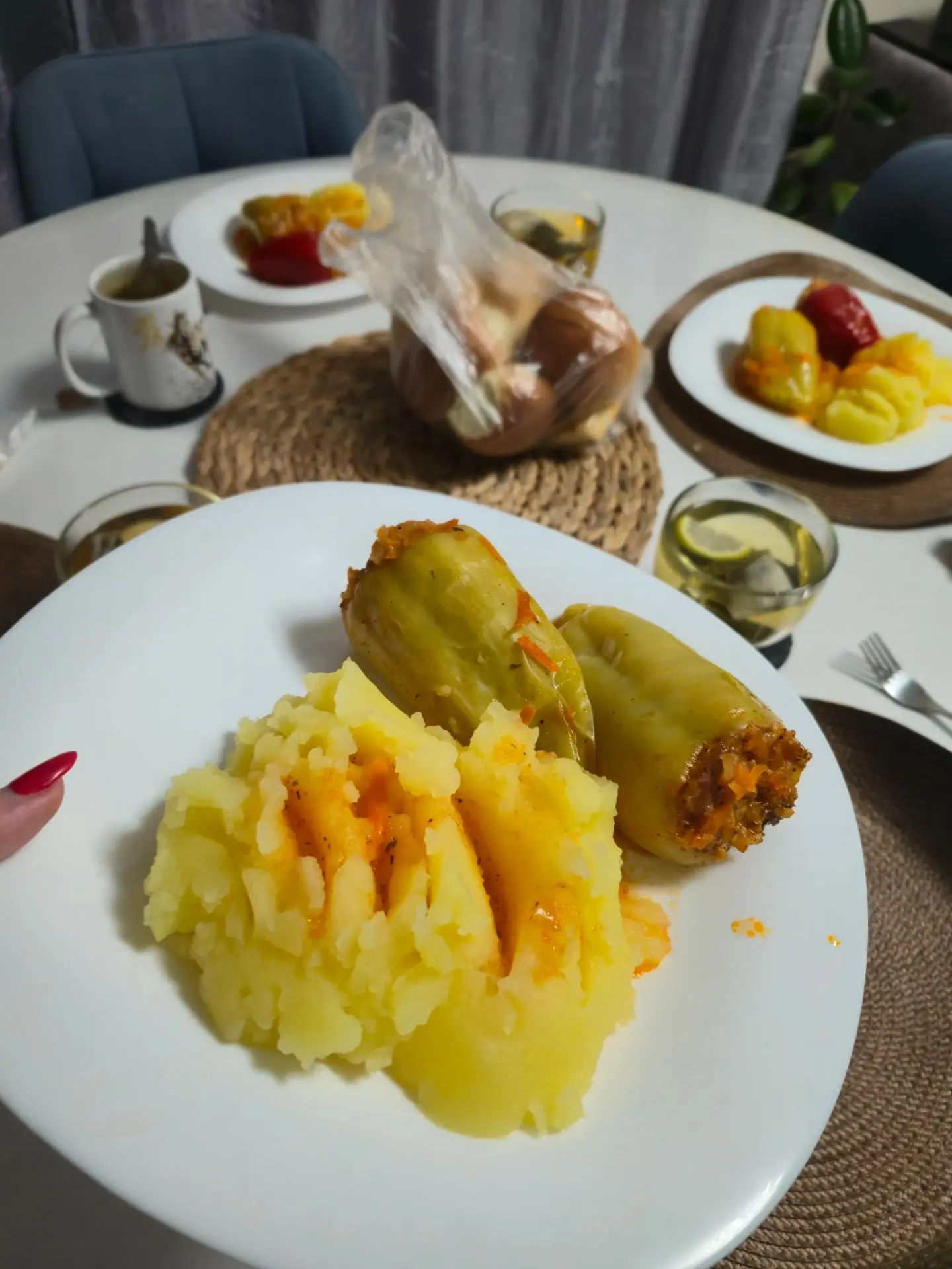 Ужин и семейный просмотр🤗 мультфильма, как и планировали. После - обещанный попкорн🍿.