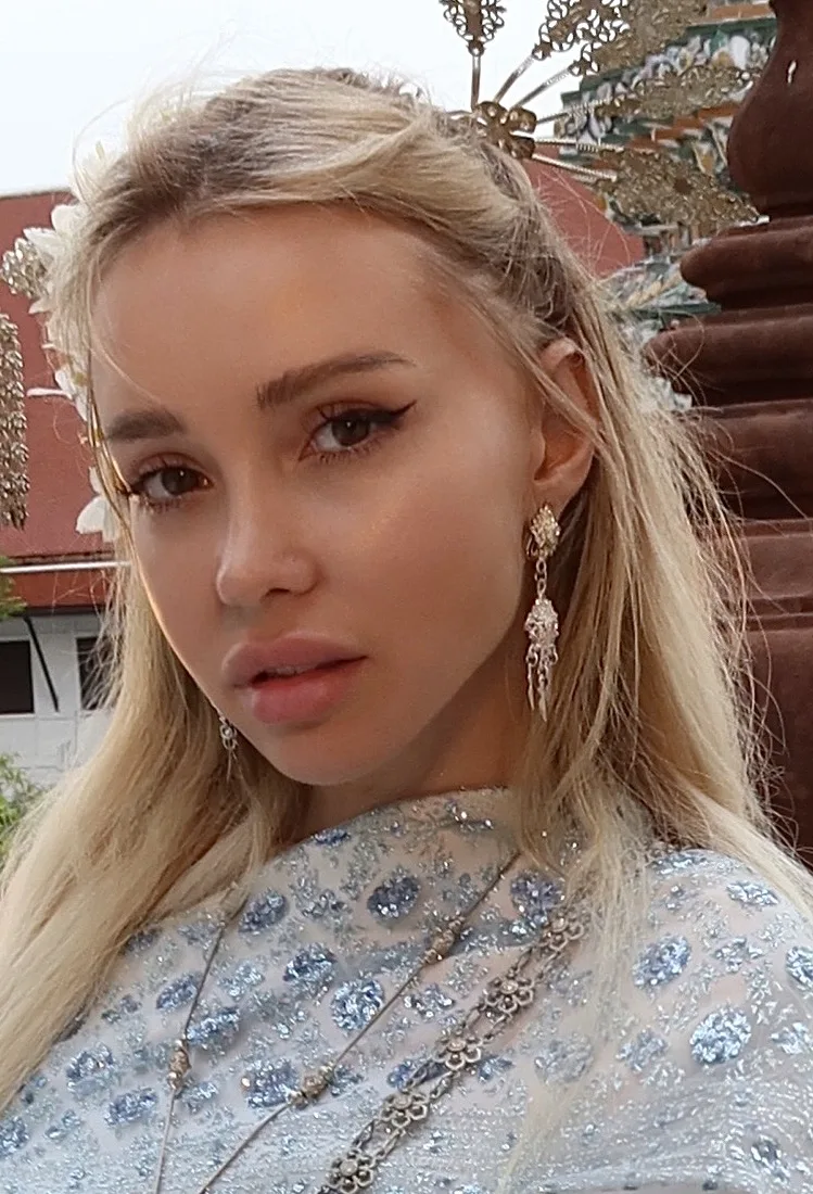 Принцесса Тайланда на часик -вашему вниманию💙