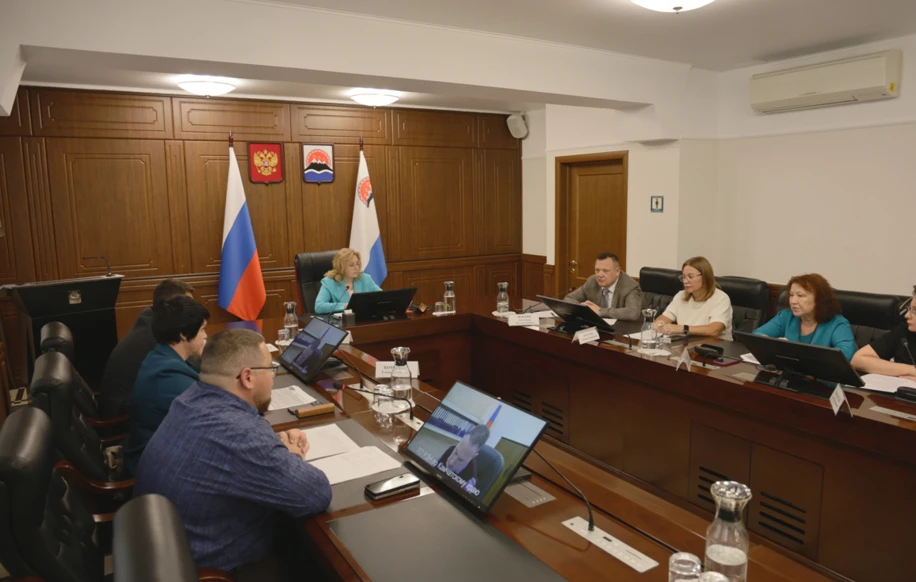 На Камчатке отметили промежуточные успехи нацпроекта «Продолжительная и активная жизнь»

В Камчатско