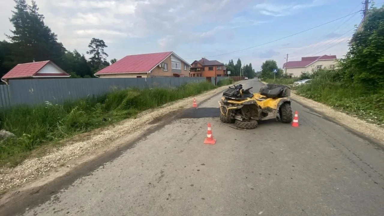 💥 В посёлке Нолька забор остановил пьяного водителя квадроцикла

В субботу вечером в посёлке Нолька
