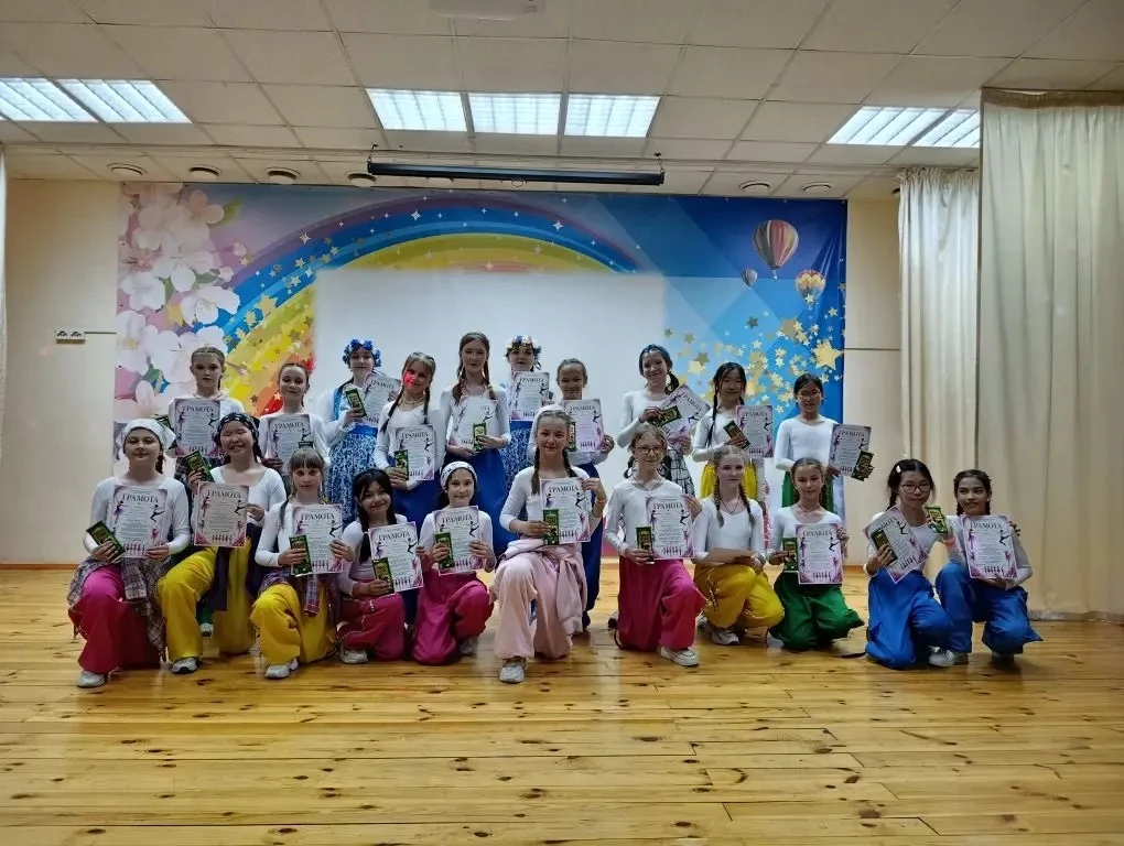 ✨ Отчётный концерт хореографического коллектива «6+5» прошёл в нашей школе — и это было замечательно