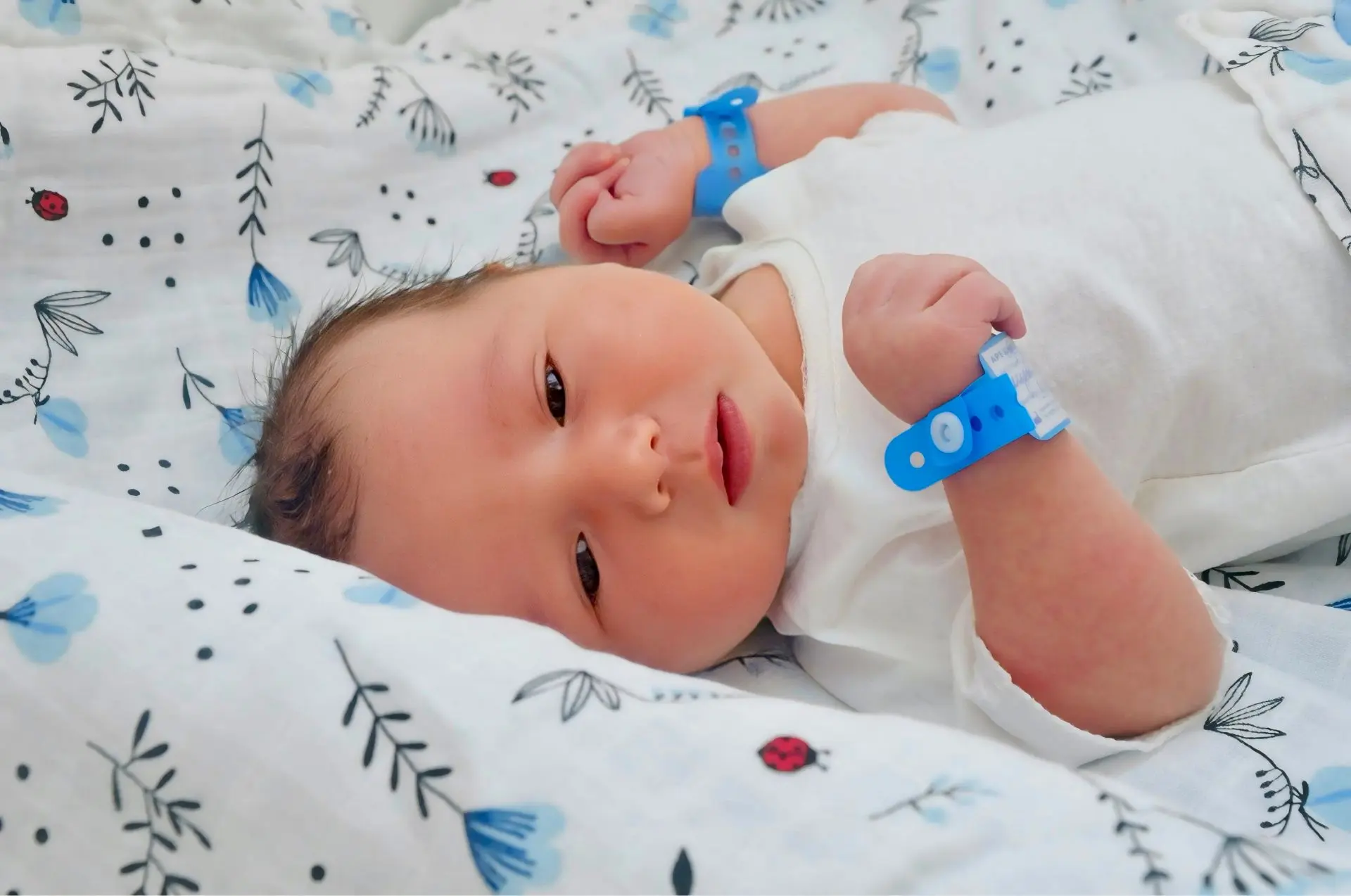 🎉 Дорогой сыночек, тебе сегодня 10 месяцев!🎉 

😲 Ты так быстро растёшь, время летит неумолимо. На