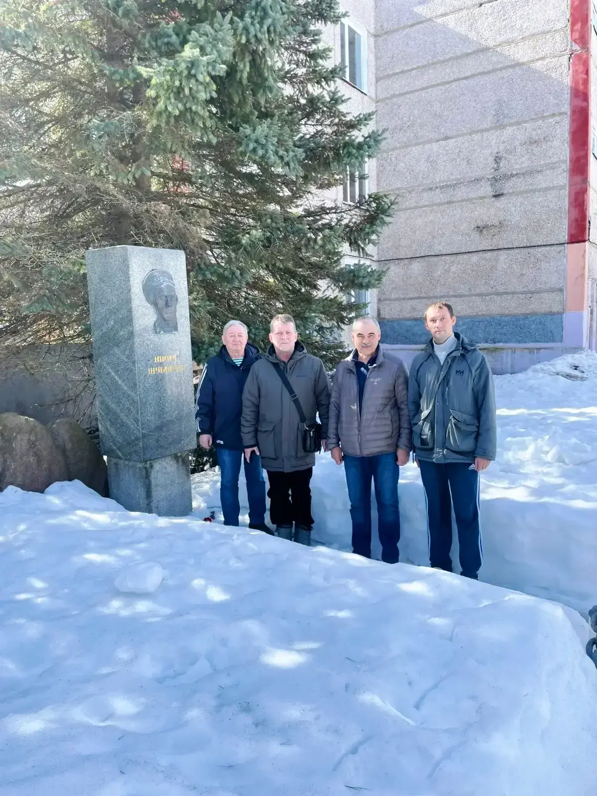 23 марта в лицее прошла торжественная линейка, посвящённая памяти воина-интернационалиста Юрия Шумил