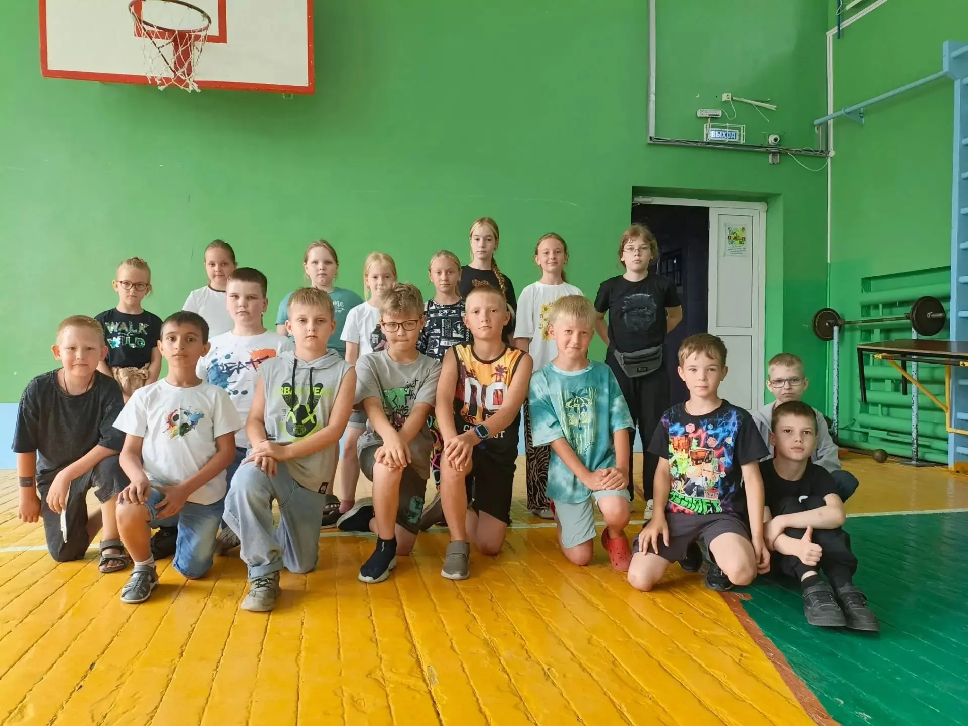 🔥 ВЕСЁЛЫЕ СТАРТЫ — ЭТО БЫЛО БОМБИЧЕСКИ! 🔥

Сегодня школа гудела! 🏃‍♂️🏃‍♀️

✅ Эстафеты
✅ Смех
✅ П