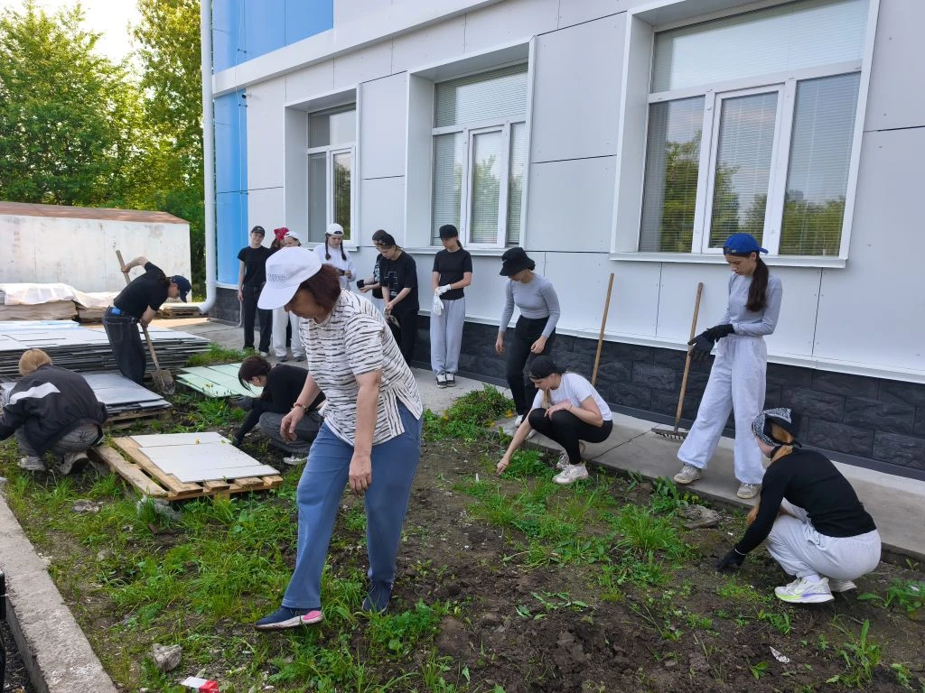 🌱 Дневник ТОС, день 8

10 июня 2026 года завершился очередной рабочий день нашего школьного трудово