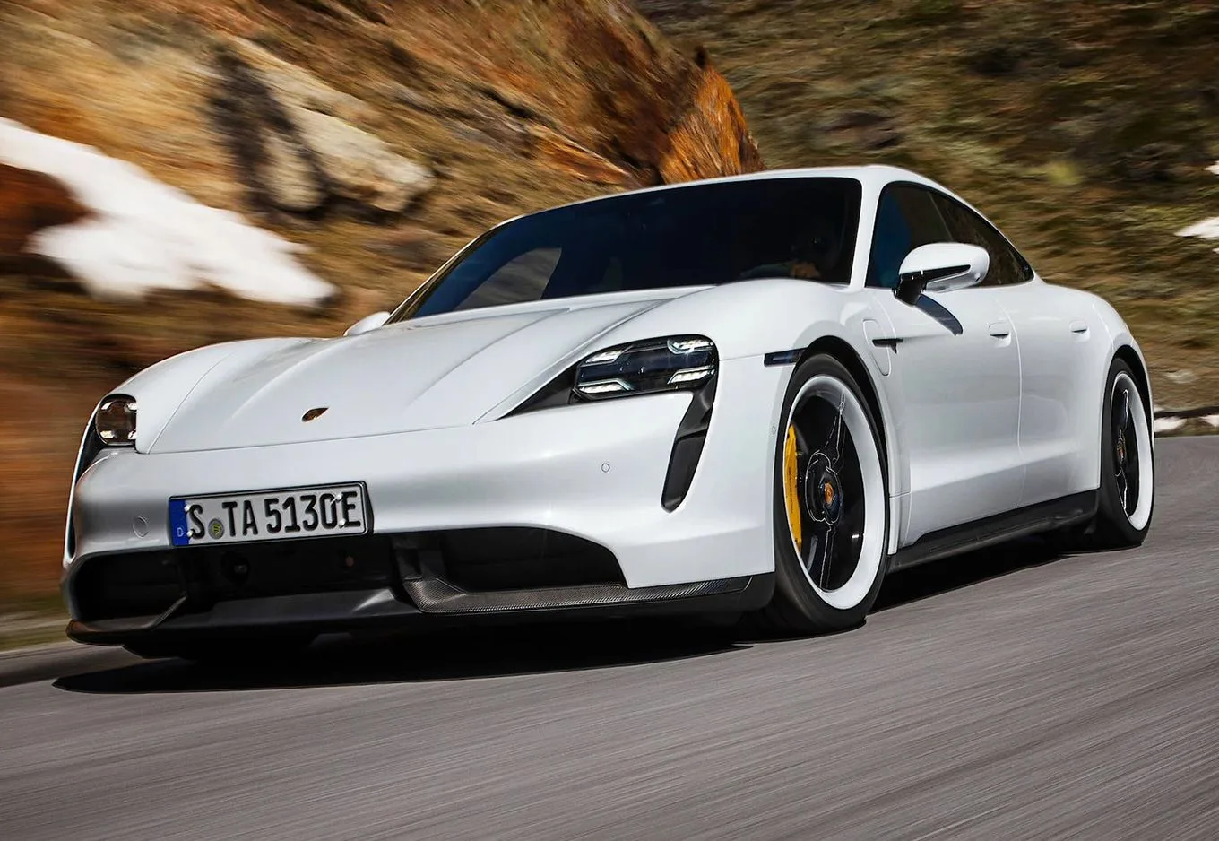 ⚡️ Porsche и BMW возвращают электрокарам «коробку передач»