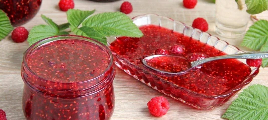🎉 Сегодня — День малинового варенья! 🎉