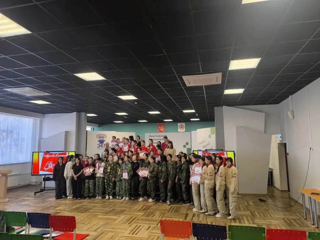 🚩 Девушки в погонах: Военно-спортивные игры в честь Международного женского дня!  👏 Мы хотим предста