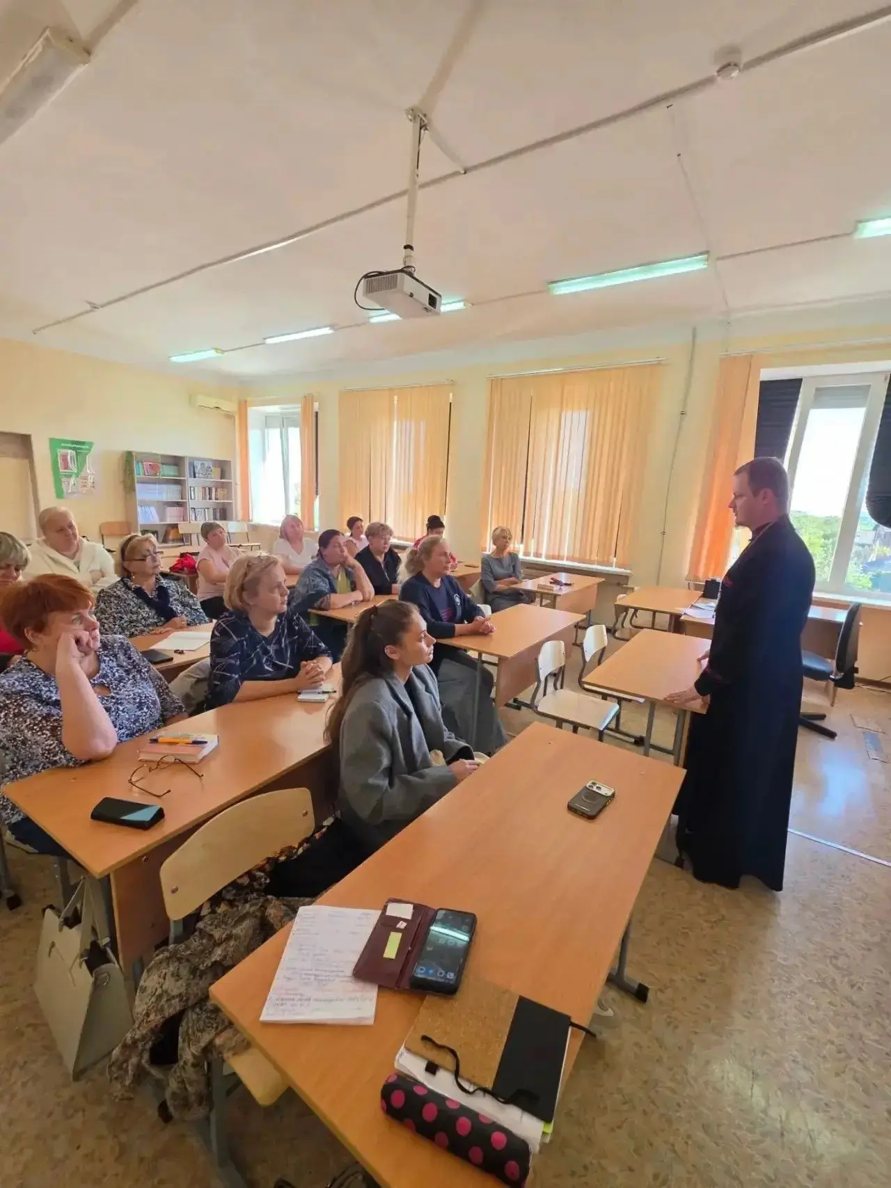 🕊В Евпатории состоялась первая методическая встреча с преподавателями ОРКСЭ