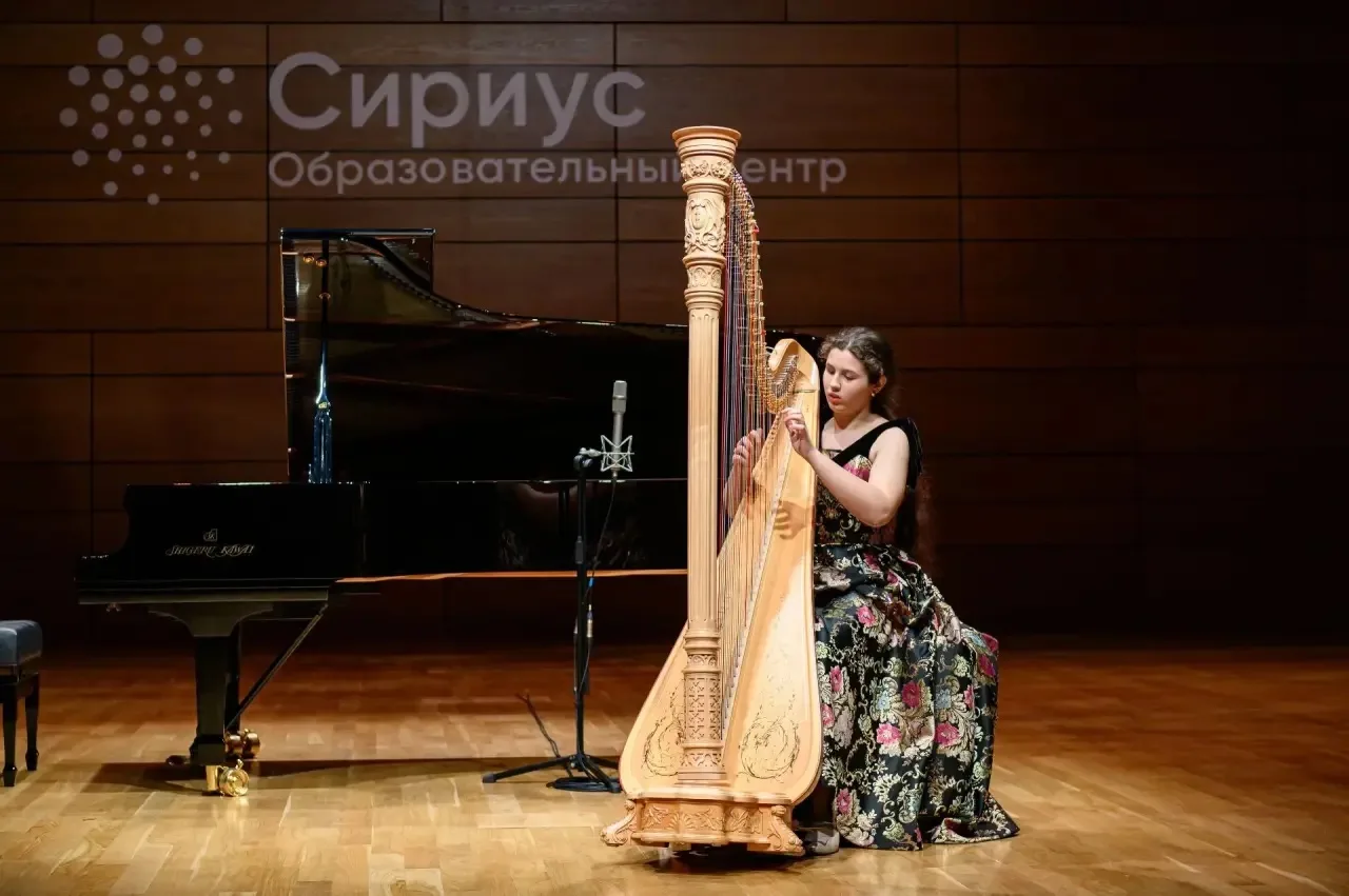 От нежных переливов до ярких аккордов: концерт для фортепиано и арфы
