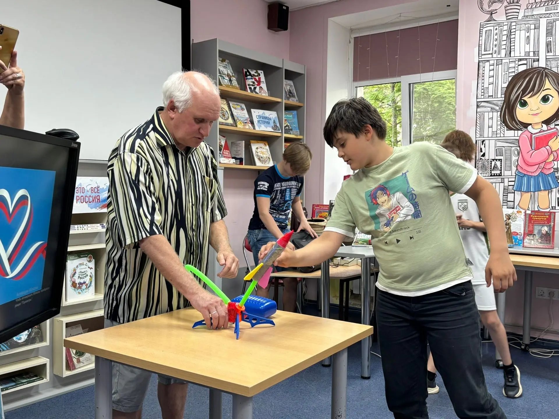 Делимся впечатлениями! 
   
✅Мероприятия, приуроченные ко Дню России, подарили детям и взрослым мног
