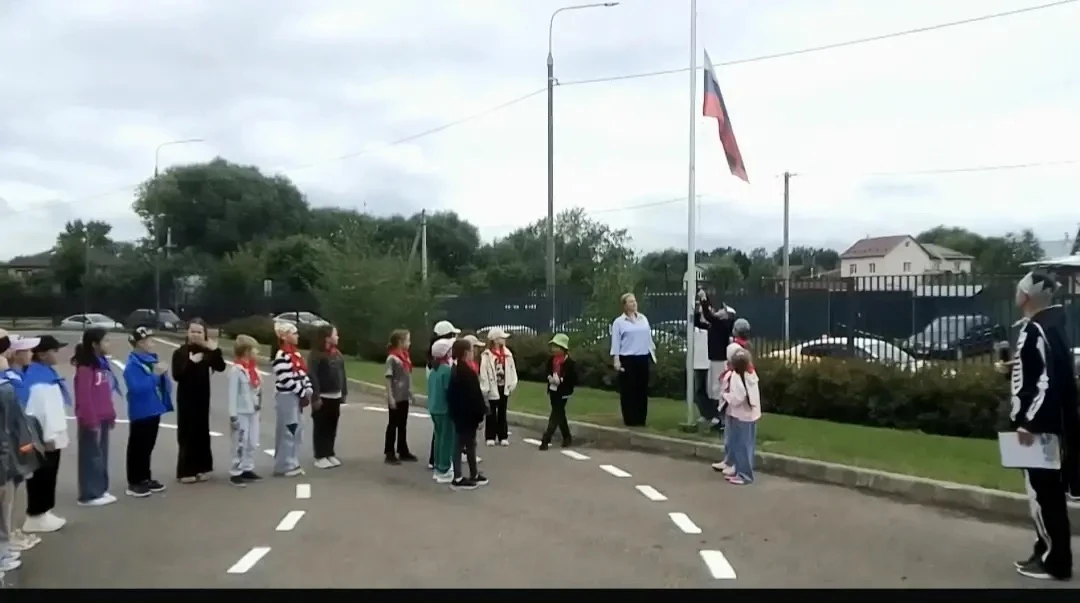 🎉 СТАРТ ДАН! Третья смена в «Добрых соседях» — Погнали! 🚀

30 июля в Мисайловской школе №1 произош