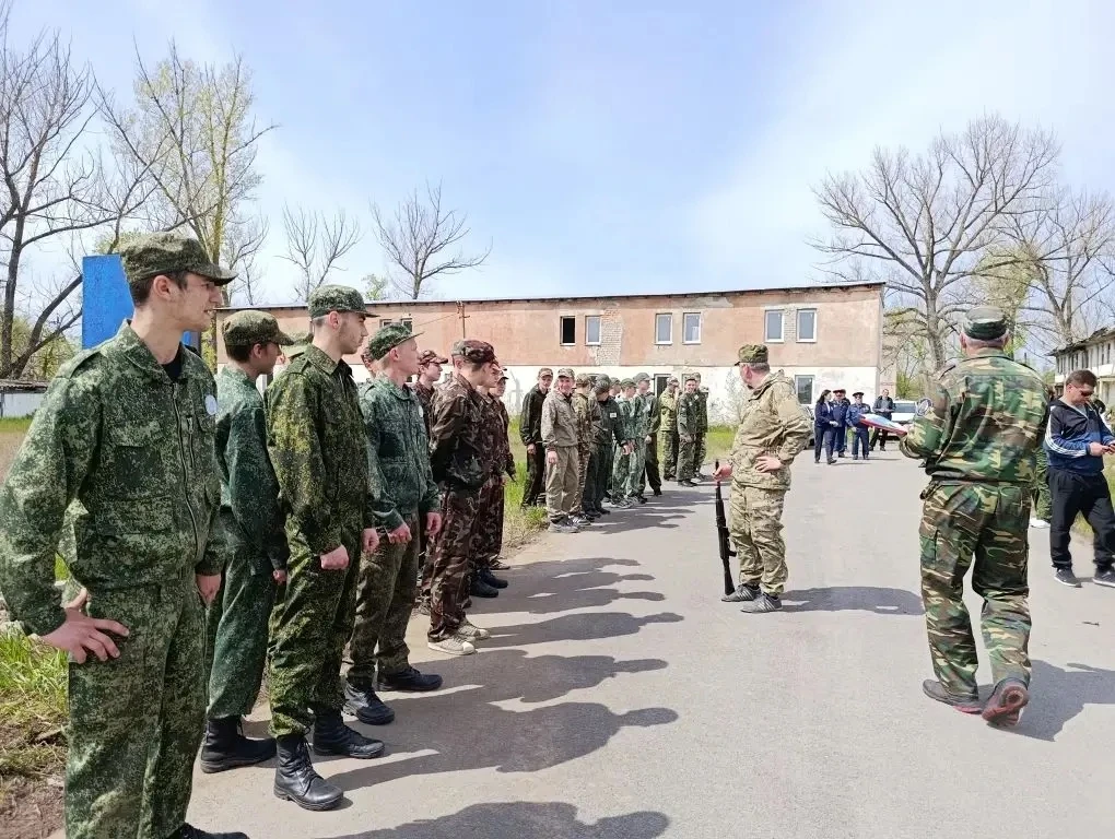 Возрождаем традиции проведения военно-полевой игры «Зарница»!