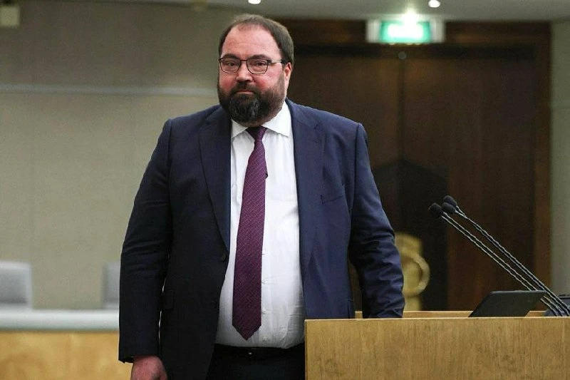 Национальный мессенджер "Макс" закрепится в РФ навсегда

Министр цифрового развития Максут Шадаев об