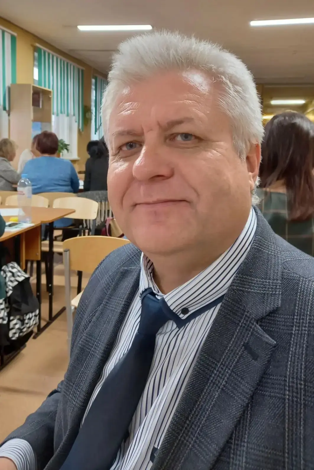 💥Не могут люди вечно быть живыми,
но счастлив тот, чье будут помнить имя💥

40 дней...

Памяти дире