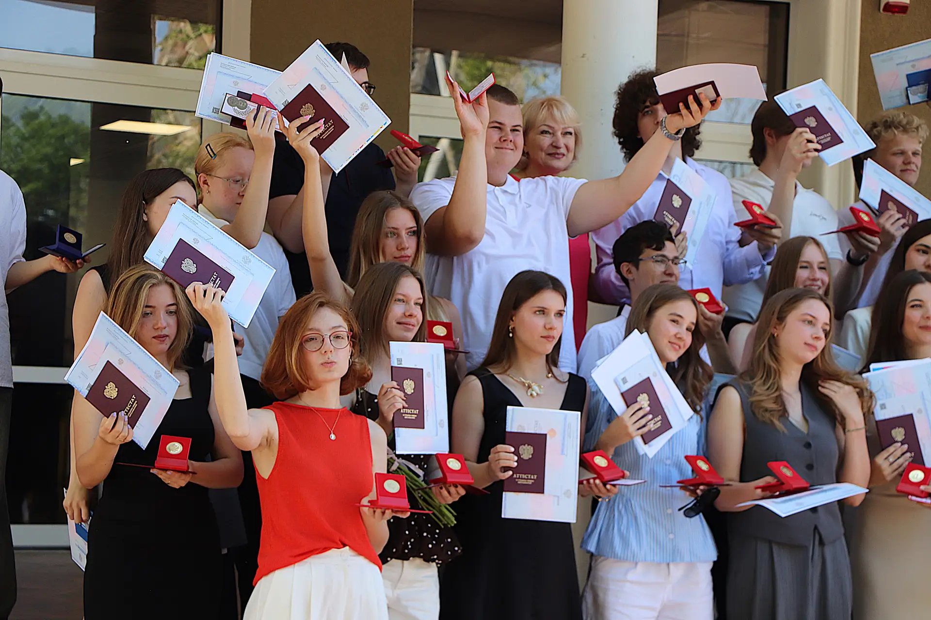Сегодня вручили аттестаты нашим выпускникам – 2026!