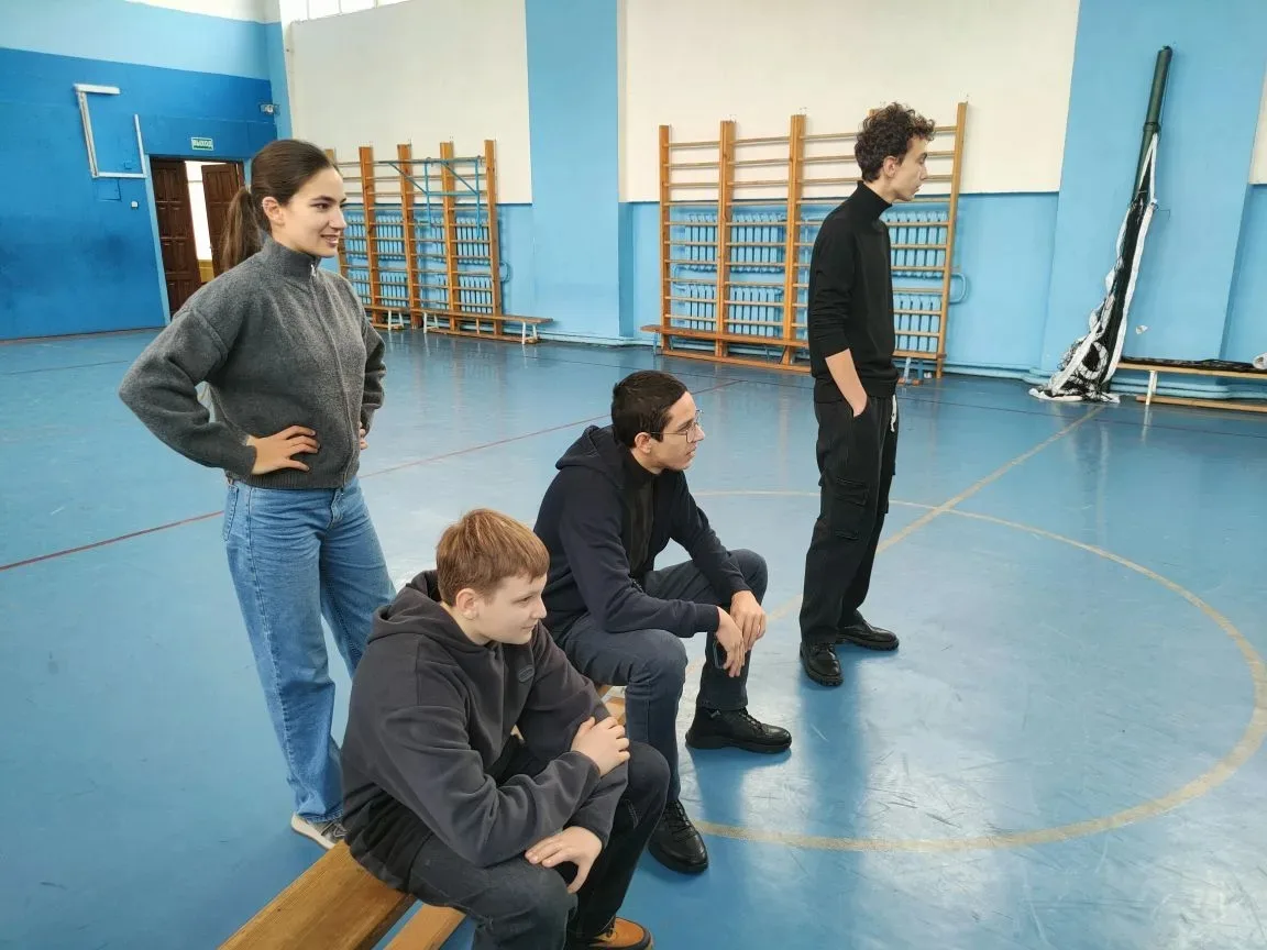Зимние каникулы в лицее. И постреляли, и поиграли в баскетбол, и позанимались на доп. занятиях по ма
