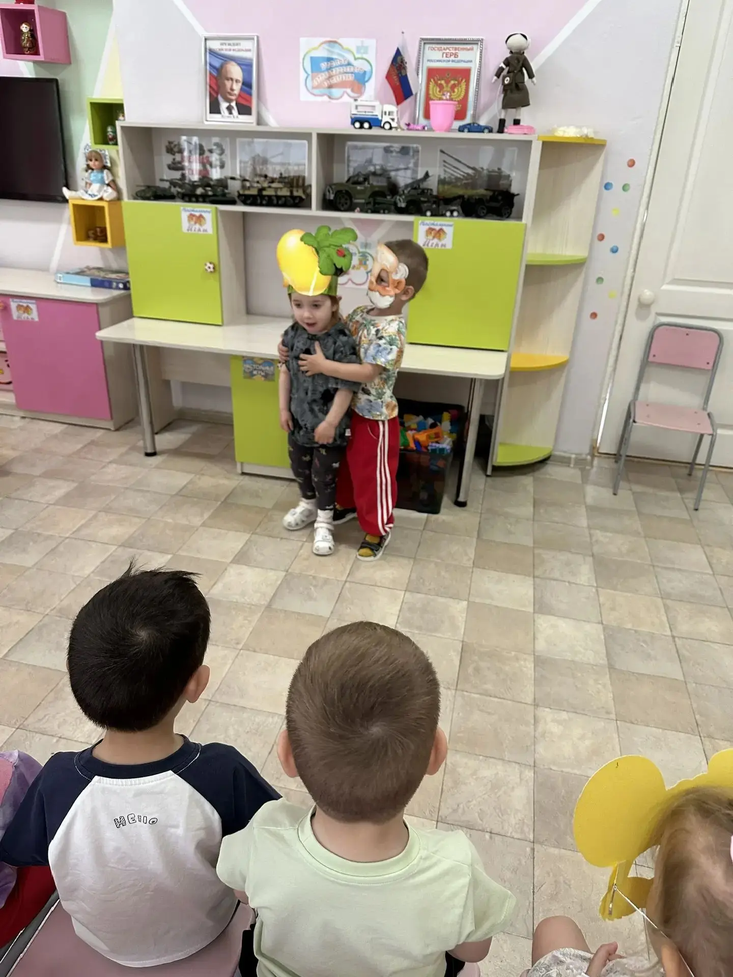 Инсценировка сказки «Репка» в ДОУ — это классический и эффективный способ развить у детей речь, коор