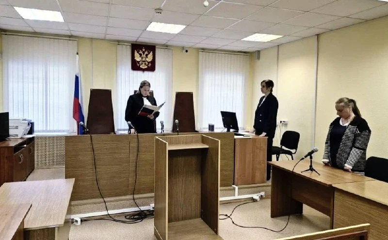 ⚖️ В Пестяках осудили бывшую начальницу почты  27-летняя женщина присвоила из кассы более 350 тысяч 