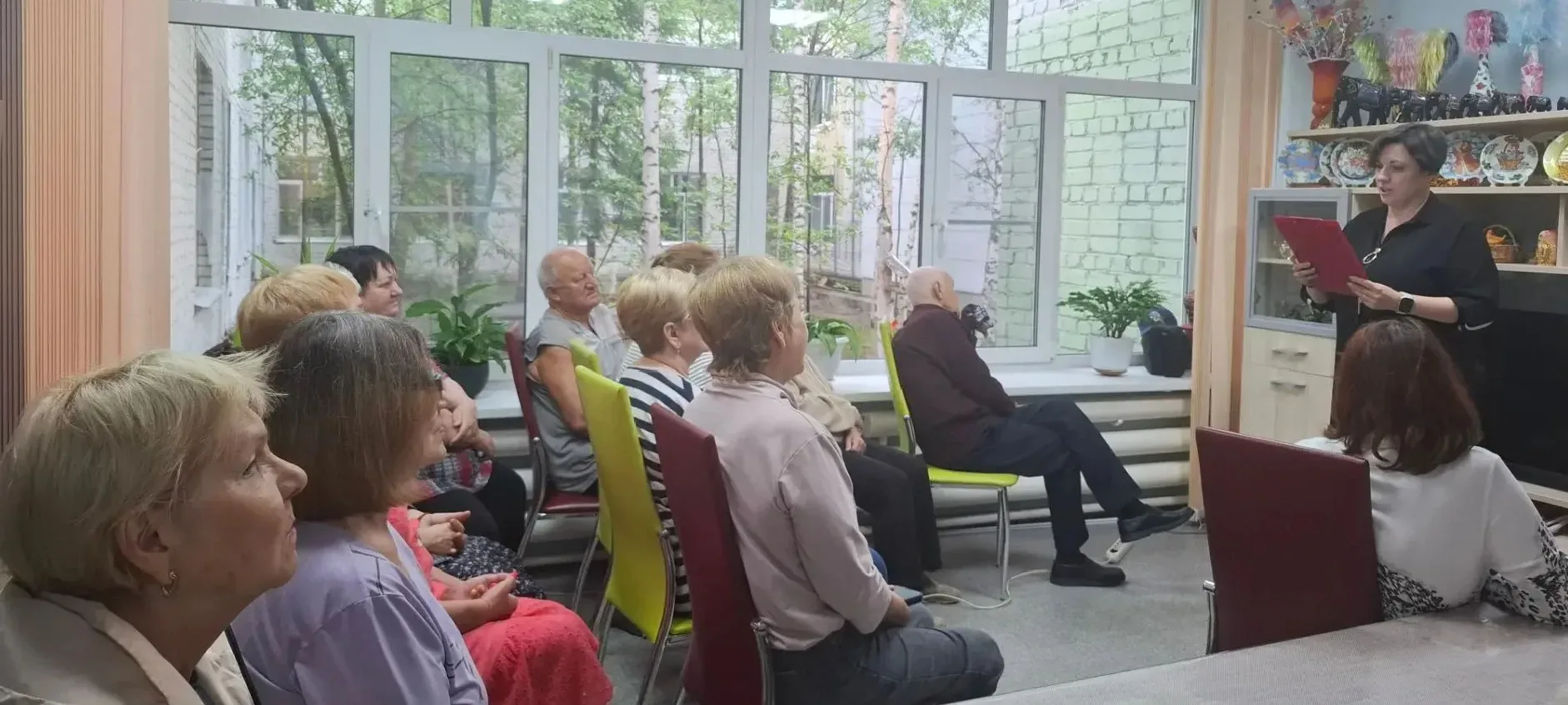 🌼 «Ромашка на счастье»: викторина ко Дню семьи, любви и верности

В рамках одного из самых светлых 