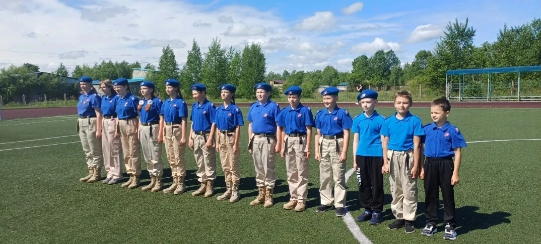 🌟 Яркое юнармейское лето! 🌟

8 июня стартовала профильная смена "Юнармейские маршруты" под руковод
