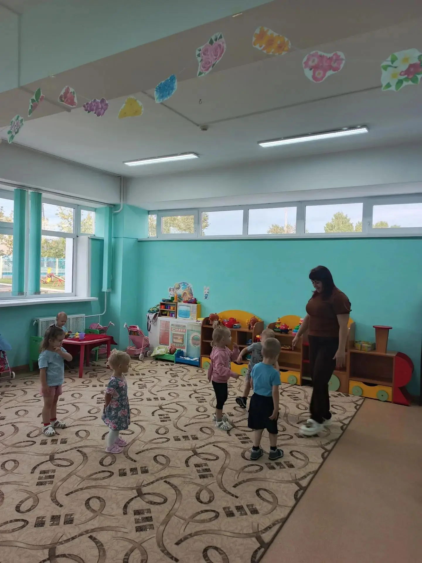 ☀️ Музыка в жизни малышей: как в детском саду «Капелька» встречают утро в группе раннег...