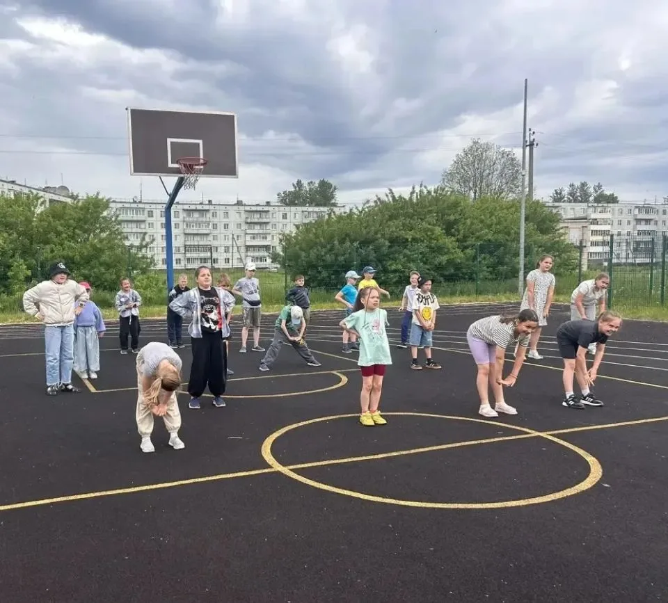 День. 4.Школьный лагерь "Орлята России  " — отличный способ провести ка- никулы с польз...