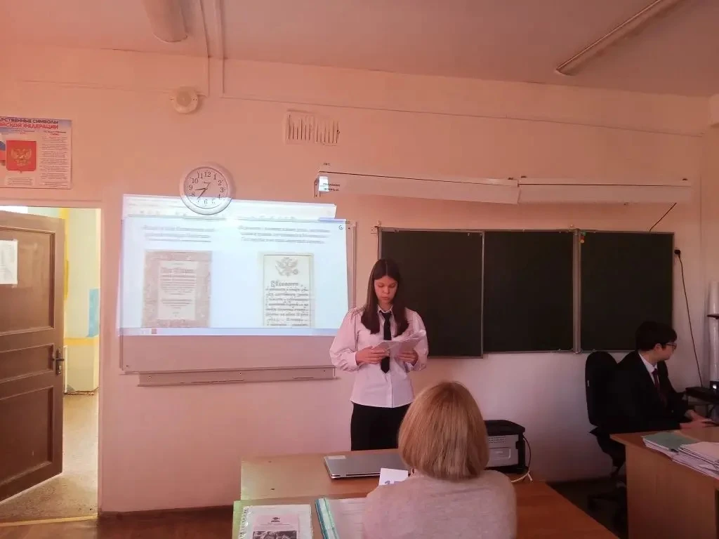 🎓 Сегодня в 10 А классе — защита индивидуальных проектов!  Наши старшеклассники представили свои исс