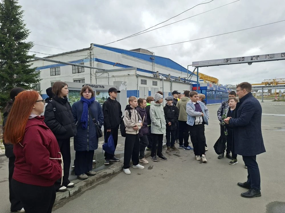🏭 6В в деле! Профориентация по-взрослому 🔥  28 апреля учащиеся 6В класса вместе с классным руководит