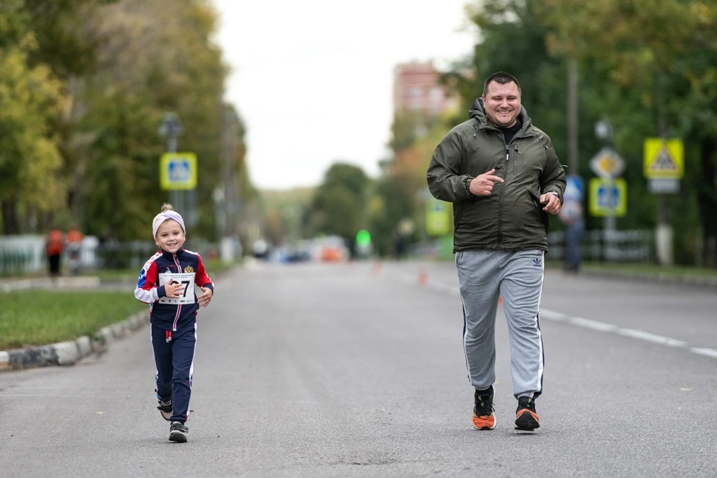 Им не нужны сапоги-скороходы! Без всякого волшебства, на собственном спортивном мастерс...