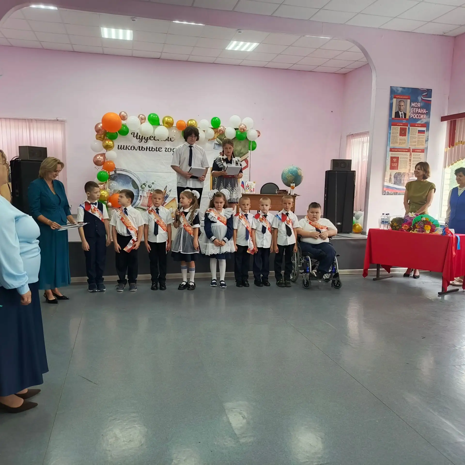 Сегодня, 1 сентября, в МКОУ « Щучинская СОШ» состоялась традиционная торжественная лине...