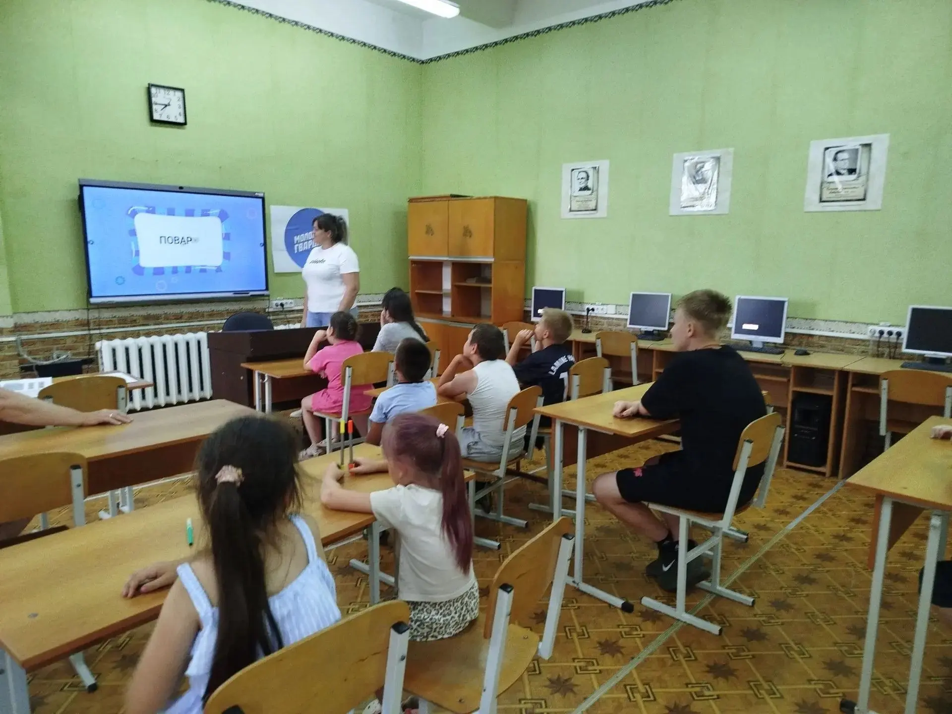 Сегодня в летнем лагере знакомились с профессиями, которые будут востребованы?
Служба исследований и