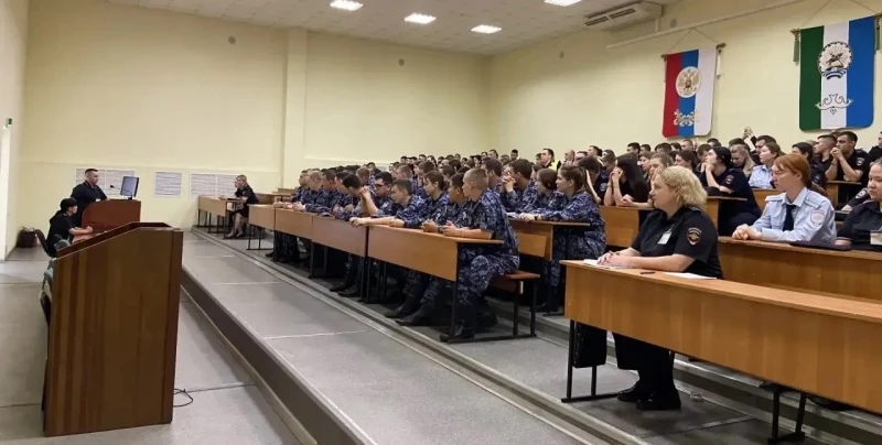 ⭐Урок мужества с участником специальной военной операции⭐

📌На факультете профессиональной подготов