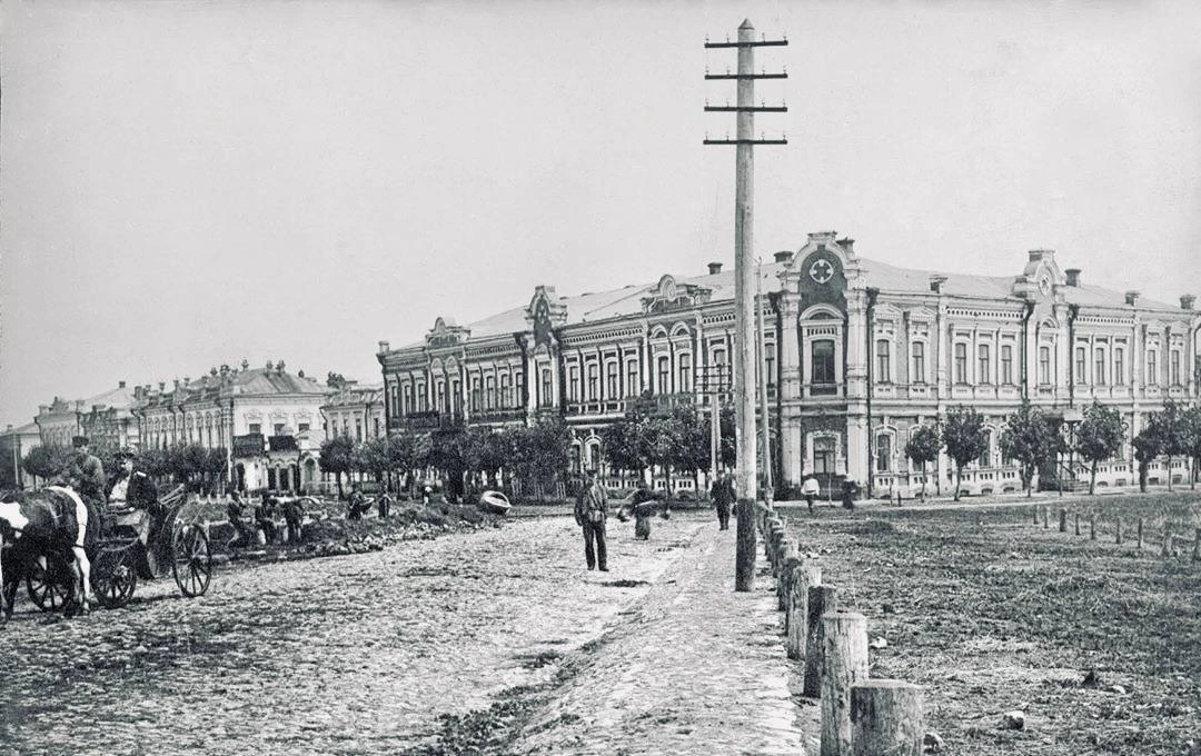 Вид на городской ломбард