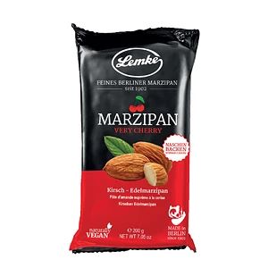 Марципан - его состав прост и натурален: миндаль, сахар, вода.