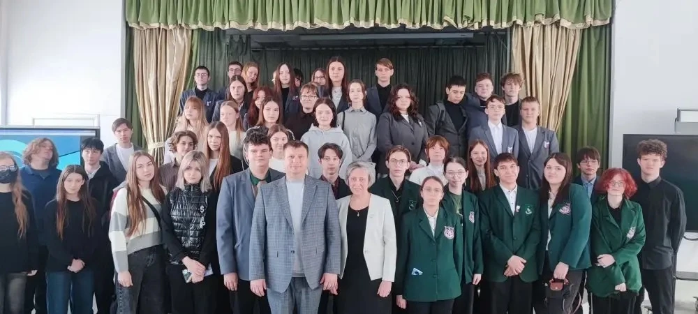 Сегодня  двери лицея распахнулись для гостей из школ муниципалитета и представителей Го...