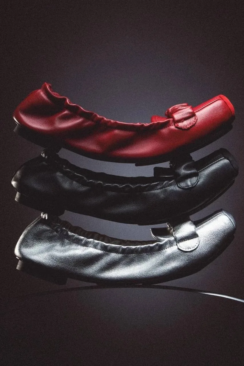 Балетки-лоферы из коллаборации Repetto и Yohji Yamamoto поступили в продажу. Впервые об...
