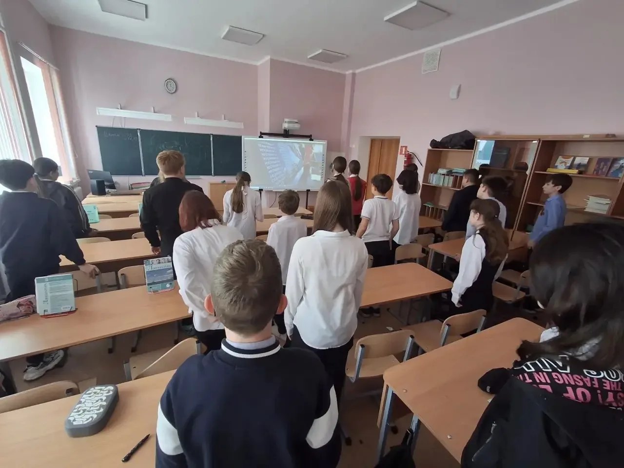 🌟 Светлой памяти павших в борьбе против фашизма 🌟  Сегодня, 8 мая 2026 года, наша школа присоединила